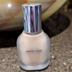 Haus Labs Triclone Skin Tech Foundation 160